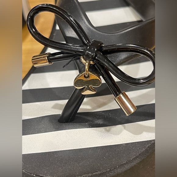 Kate Spade NewYork Black & White Striped Platform Flip Flop Sandals Size 7 - Picture 5 of 11